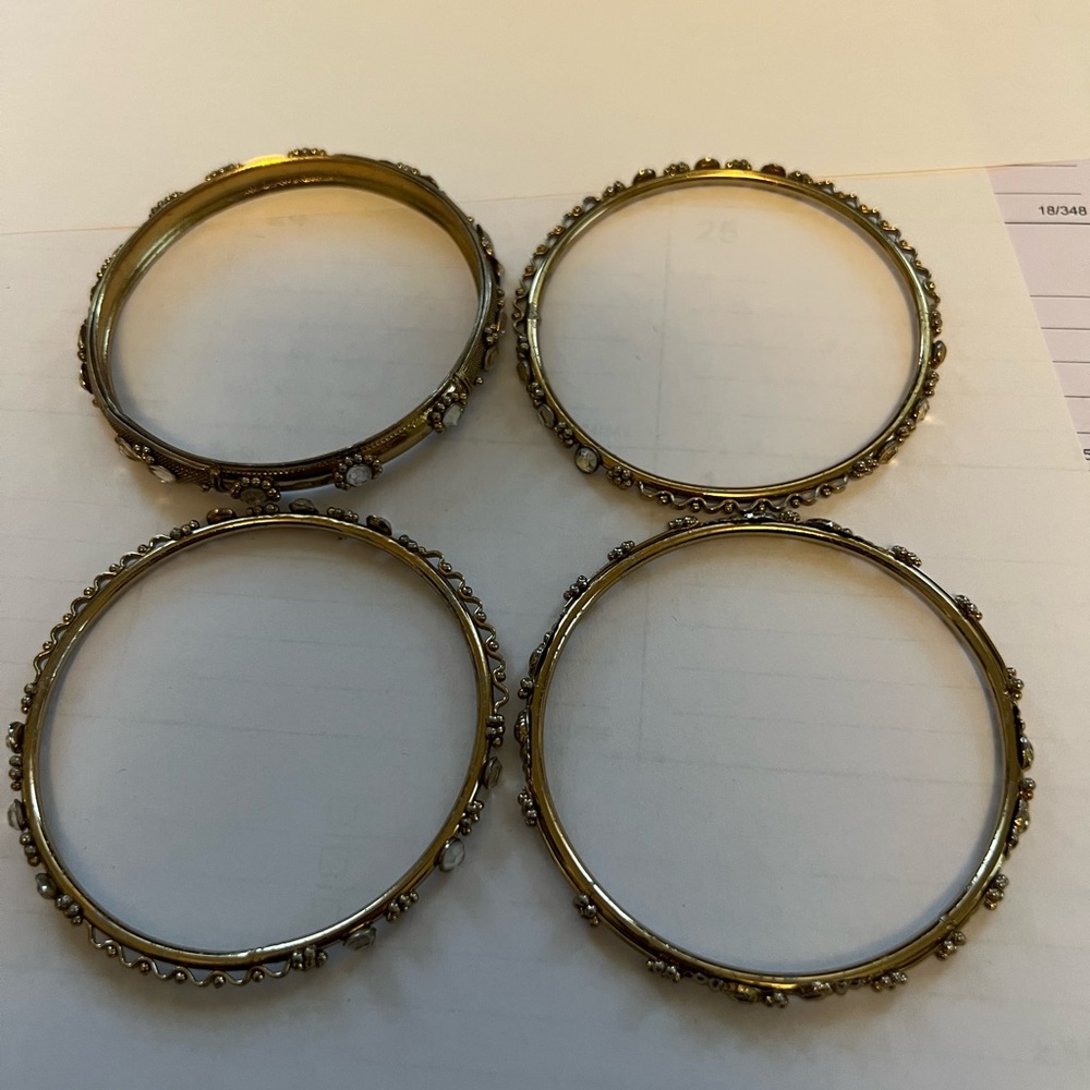GOLDTONE BANGLES